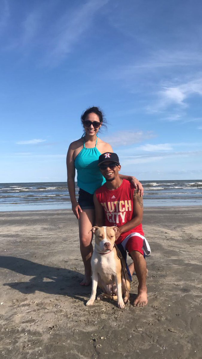 sissarenee21's tweet photo. The Rene's ❤️🐶🌊☀️ https://t.co/2yTpo0QKgm