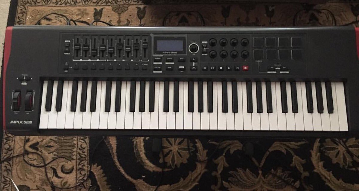LilloThomas's tweet photo. Instudio working on a newproject. Using @WeAreNovation #impulse61 for my controller Haven't mastered all features yet but I like it! #studio https://t.co/w8D0nJXuSq