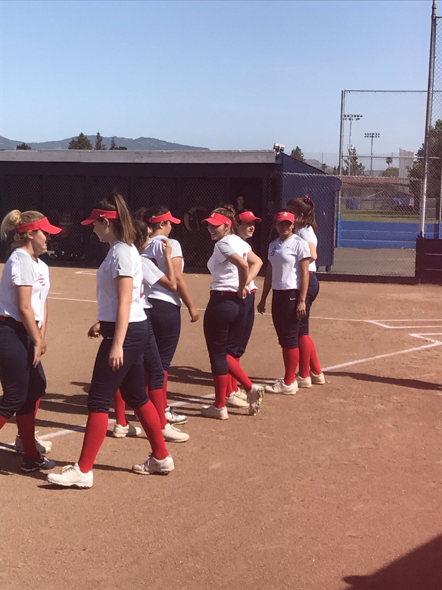 JSBraves's tweet photo. Gathering for SR Day. #Bravessoftball. @JSsportsmed @JSBravesGBBALL @JSsoftball https://t.co/KyMQswyRVf
