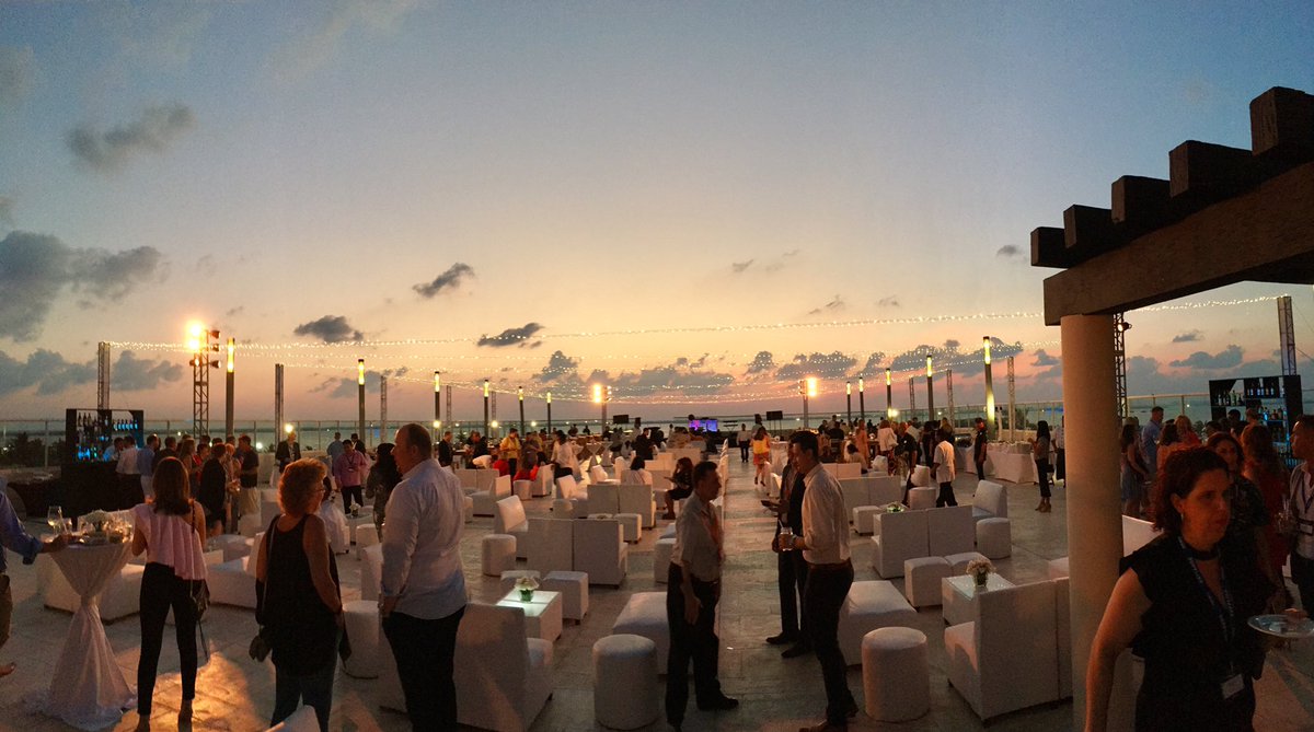 BenoitDubuisson's tweet photo. #MIFcancun @HRHCancun #thehotelBXL Amazing night! Another M&amp;I success story! https://t.co/Gvu71ebcmW