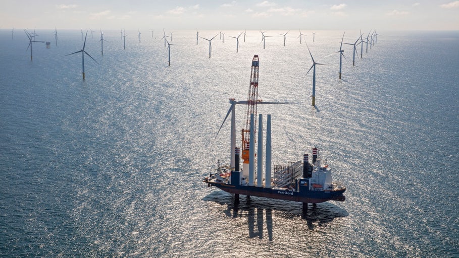 Europe's largest offshore wind farm boots up in the Netherlands - gizm.ag/2qUQ4KR
