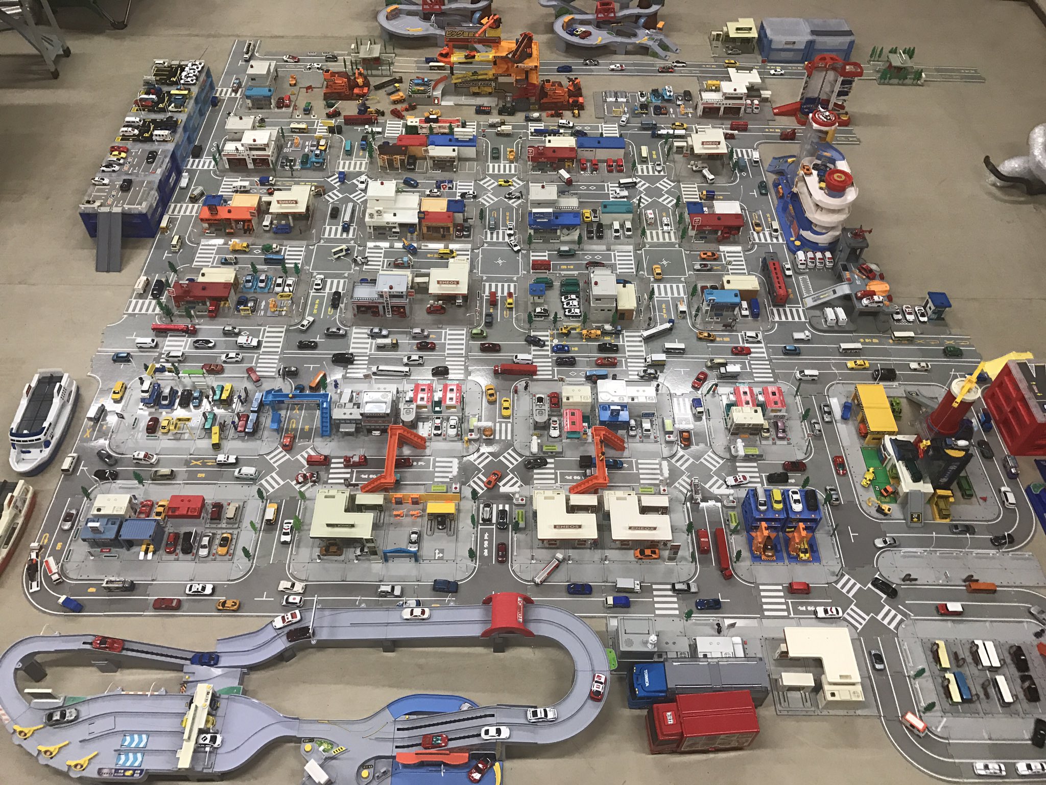 トミカタウン ジオラマ まとめて 節約 トミカタウン ジオラマ まとめて