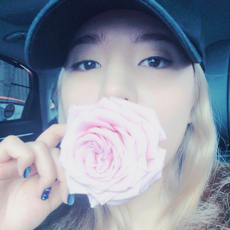 [OTHER][12-12-2013]SELCA MỚI CỦA SUNNY - Page 13 C_W3saUUAAE2ndo