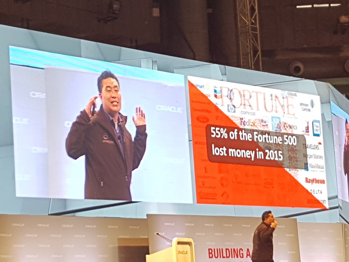 RvEspelo's tweet photo. @rwang0 on stage #oowIndia welcome to the #attentioneconomy . He certainly knows how to capture mine 😁 https://t.co/KfqEyQd2BM