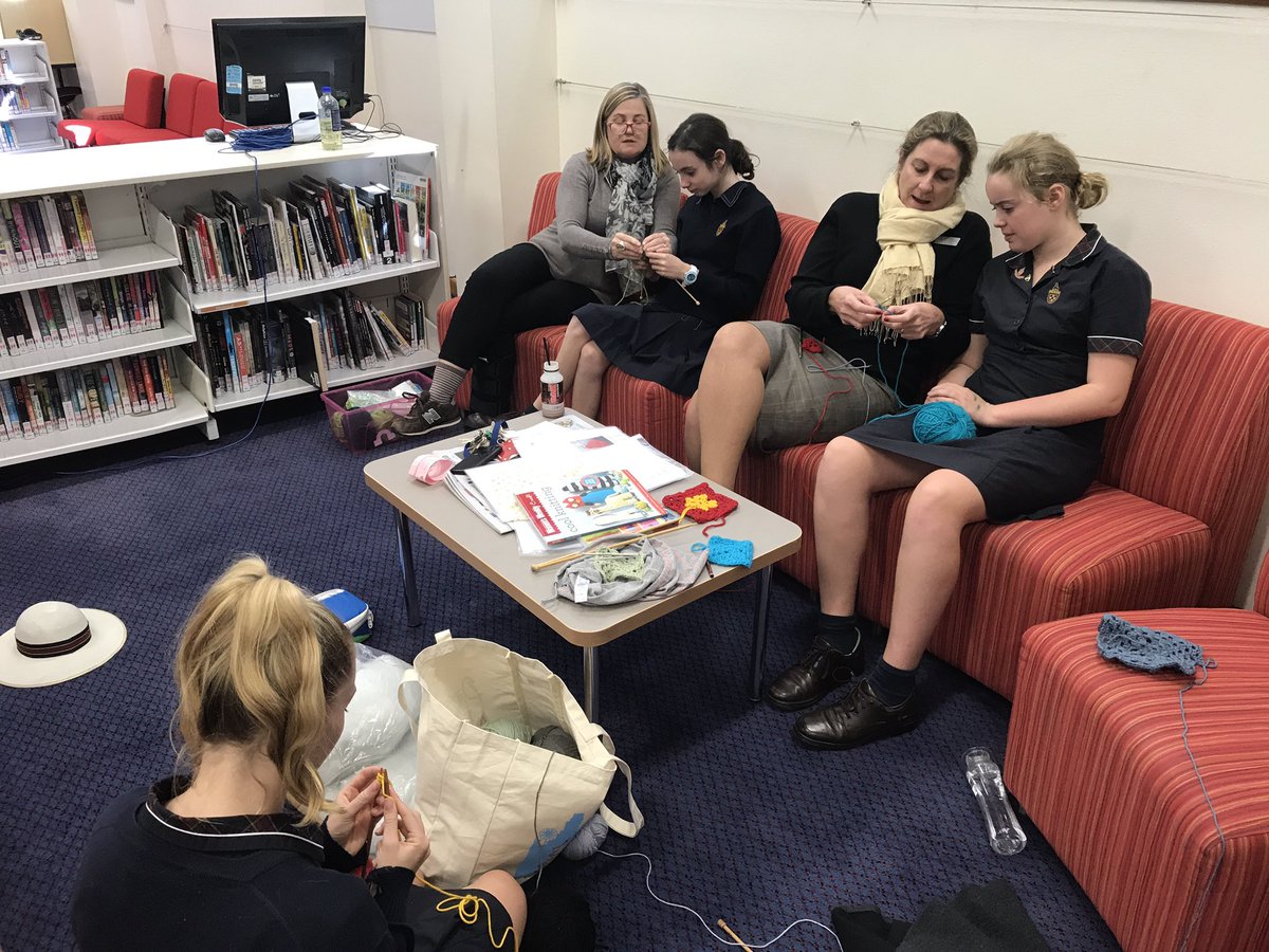StCathsPosPsy's tweet photo. Starting our @WrappedLove project at lunchtime today. #crochet #knitting #craftforgood thank you @StCAcademicCare for your help!!! https://t.co/vEXdORNag7