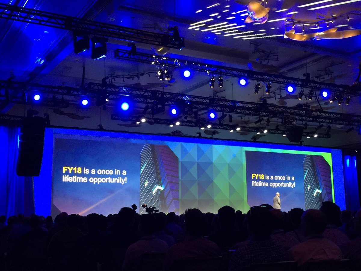 Maria_D_Olson's tweet image. George Kurian killing it on stage #NetAppConverge FY18 will be our best year!