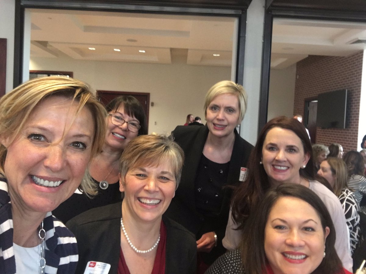 Surrounded by amazing women #ChallengeAccepted17