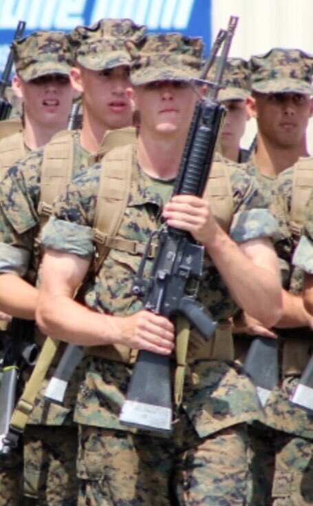 aadrean's tweet photo. So proud of our @WKHSWolves Seniors who graduated early &amp; are currently serving our great nation at boot camp! #itsworthit #KilbourneProud https://t.co/QMxlSLonIf
