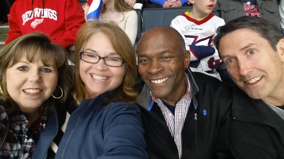 MonsterFloors's tweet photo. Watching Griffins beat up on the Wolves! #GOGRG https://t.co/zug502gsy1