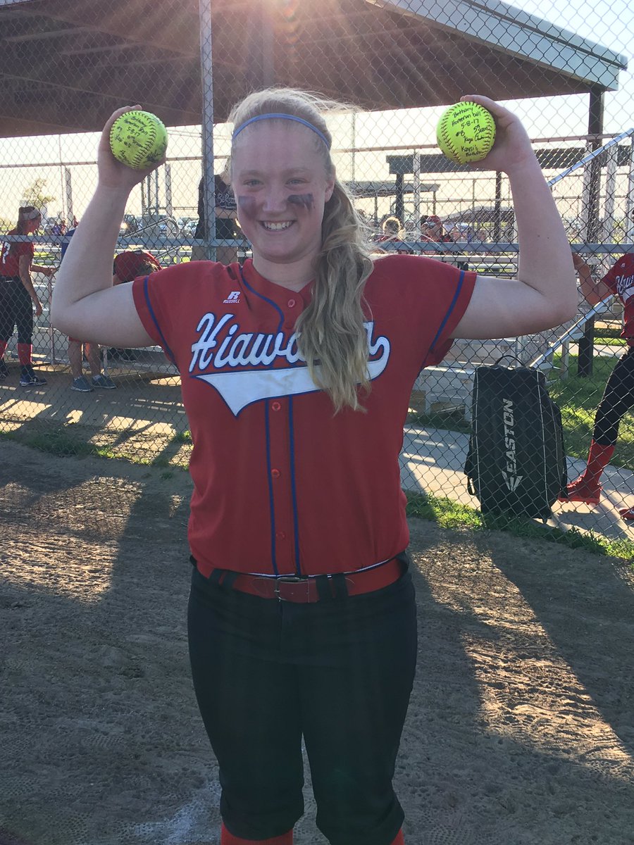 HiawathaSB's tweet photo. Congratulations to Meyers tonight for hitting her 5th & 6th over the fence home run this season! #HHSRedHawks #LadyRedHawkSB #HiawathaSB https://t.co/Y5LyNXXcvc