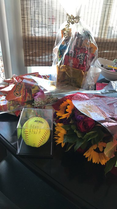 Senior night https://t.co/jE8CxRGNfg