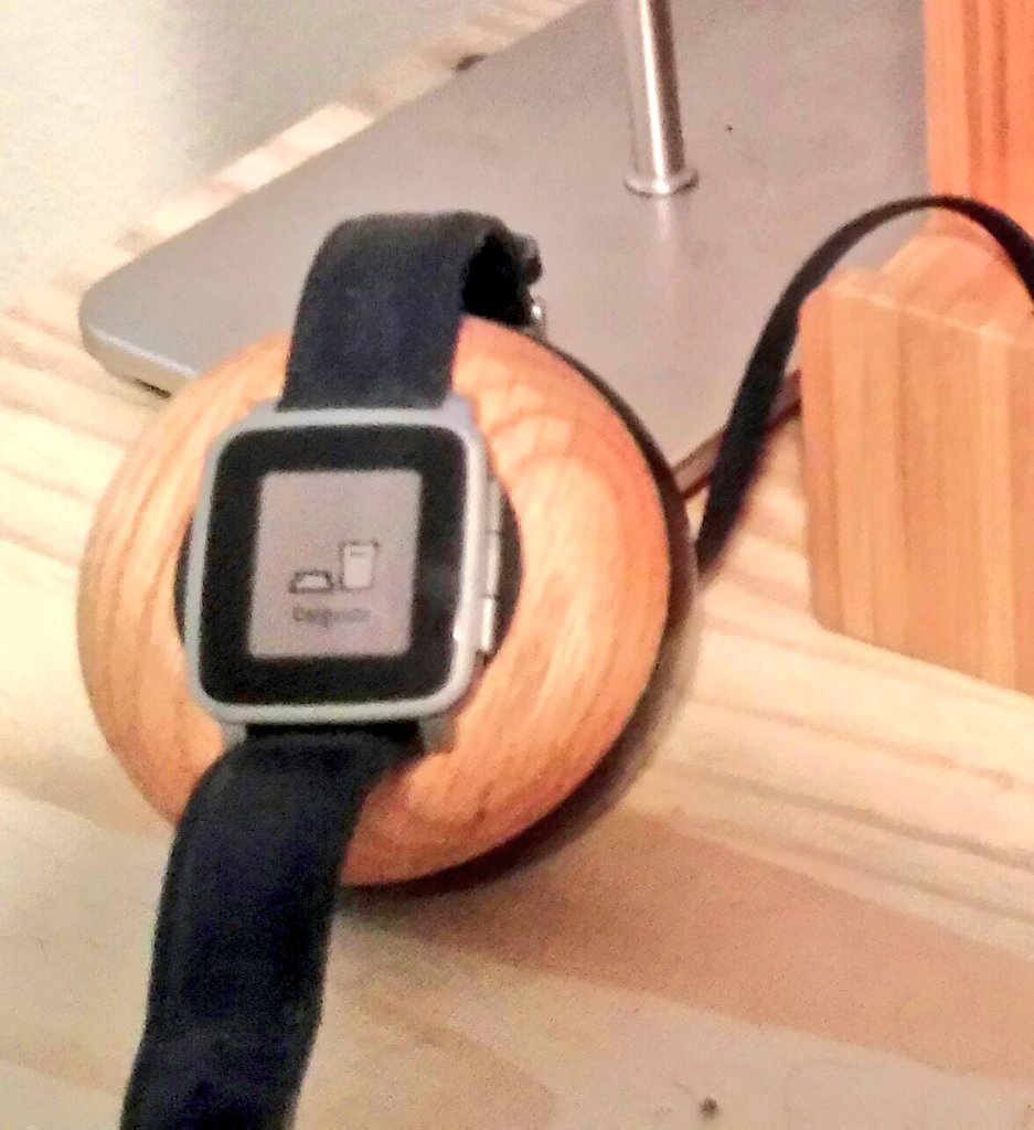 LPFabiani's tweet photo. @enveodk Received my enveo Chestnut for my #Pebble. It's so beautiful! https://t.co/DwfQAqAvPv