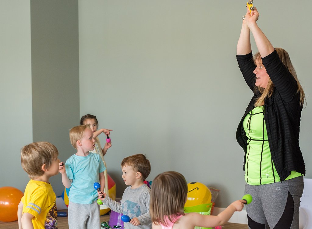 breezemoves's tweet photo. Breezemoves #teachingisfun#giggles#singing#lovingthemoments#asd https://t.co/DJbwVGqhjB