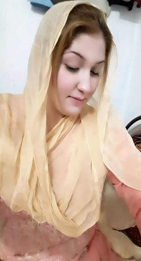 💕💝احساس محبت کے لیے ہم اتنا ہی کہتے ہیں
تیرے بغیر بھی ہم تیرے ہی رہتے ہیں💝💕