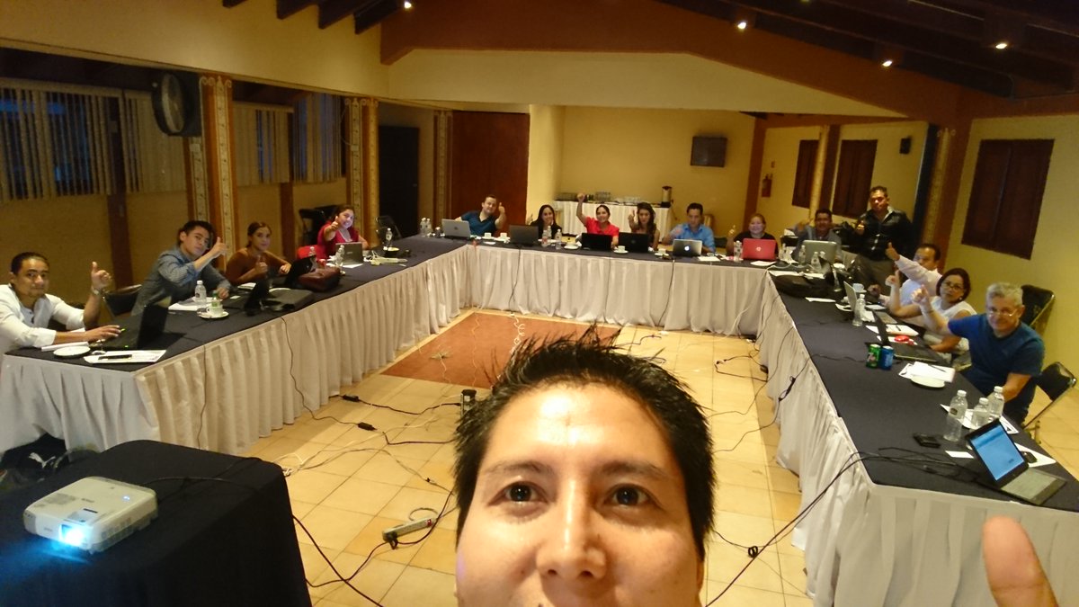 SocialProa tweet picture