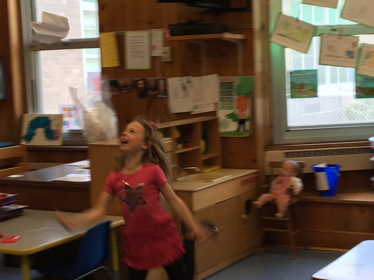 CognettaKylene's tweet photo. It was fun learning more about motion today ...changing speeds and direction while flying paper airplanes! https://t.co/H8rZOS3CFQ