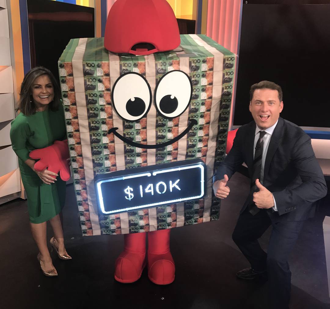 BlockyOfCash's tweet photo. I've got a MASSIVE $140,000 to give away TOMORROW! Think about what you could do with all that cash! #9Today https://t.co/ew1YV1LwoA