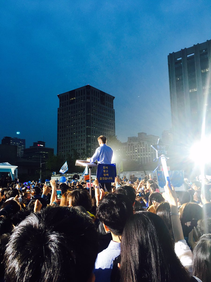 2> 해외에서 치뤄지는 6일간의 선거 기간동안 하루 2차례 투표율 집계를 보며 가슴 졸였고, 단 한표라도 놓치지 않기 위해 여의도에서 인천공항물류센터로 6일간 참관을 갔습니다.선거인단 수를 보면 기존의 선거법으로 투표하기가 쉽지 않았음을 절감했습니다.