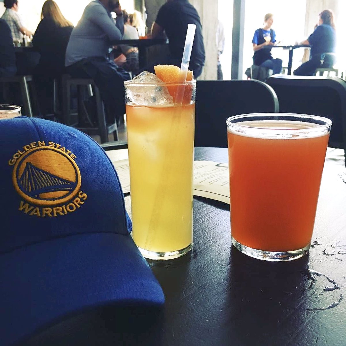 DrexlBar's tweet photo. W A R R I O R S ! ! ! 💙💛💙💛 https://t.co/3g4tAJNXU7