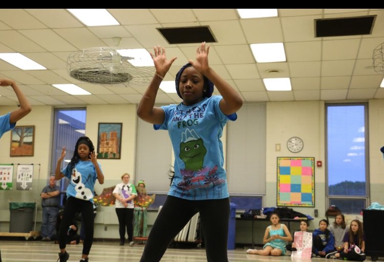 NAHSart's tweet photo. More step dance team!! https://t.co/ECBGrlaHP3