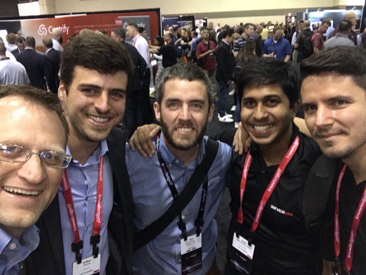 yansalabs's tweet photo. #know17 highlights - hanging with the platform experience dream team! @_arthuroliveira @SushruthC @arbonboy @HereNowForSN @whatisfabiostwit https://t.co/amKU9JAAsQ