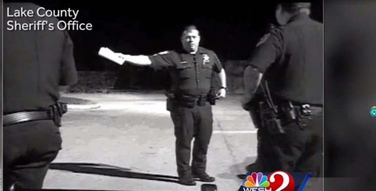 Florida sheriff's deputy fired after acting out scene from 'Training Day' bit.ly/2q0aVMW https://t.co/j7Vcwlhntt