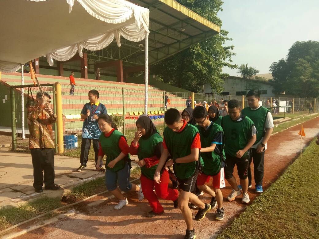 pknstanid's tweet photo. Kepala BPPK Bapak Astera Primanto Bhakti saat meninjau Tes Kesehatan dn Kebugaran di Kota Jakarta, lokasi Pusdiklat BC. #SeputarUjianTahapII https://t.co/K0dIBUIpjj