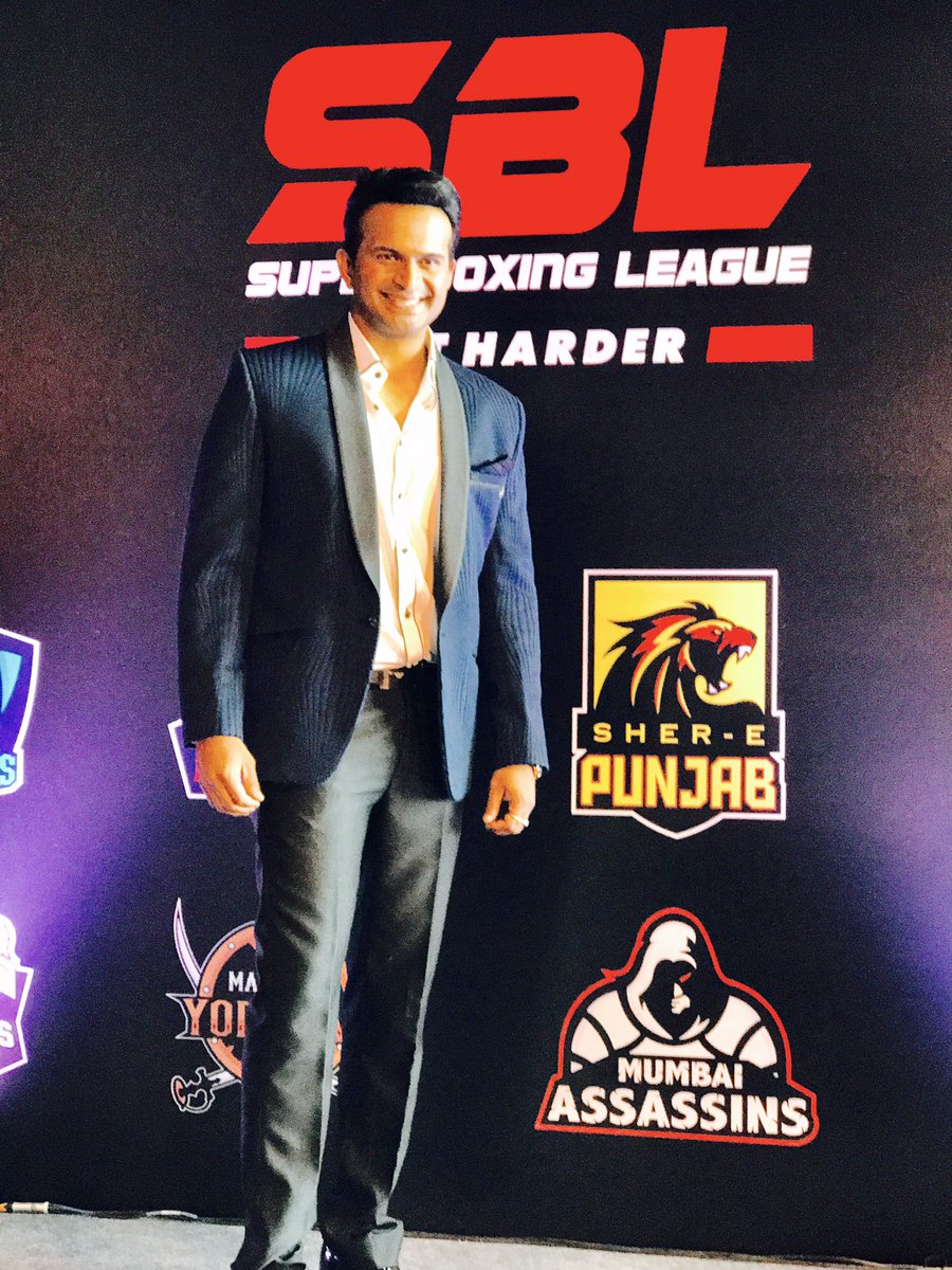 sidkannan's tweet photo. Hosted the launch of the #superboxingleague on @SONYESPN ! Wearing #Thestyleloft by designer #Ritudeora ! #Fashion #Style #mensfashion https://t.co/bwoDgdGzK9