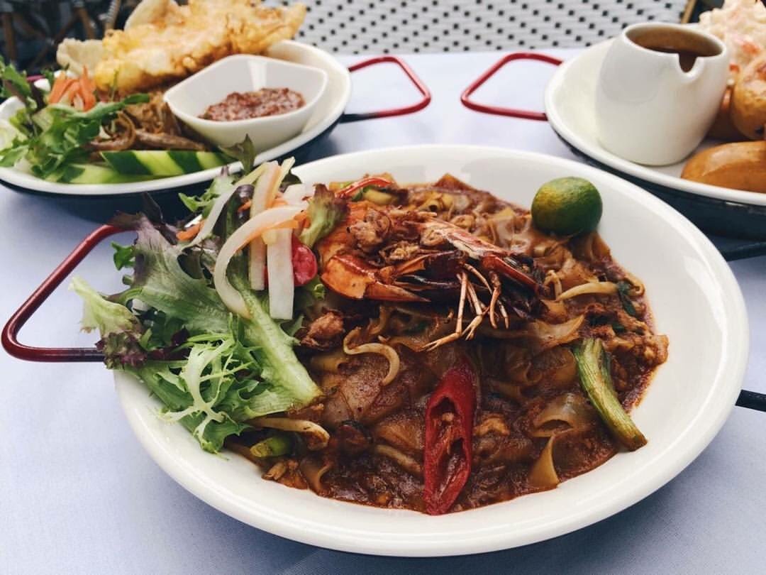 RayzBistro's tweet photo. If you're working nearby Selegie Rd, tell your colleagues that we have a special lunch promotion on these yummy dishes for only S$9.50 each. https://t.co/rXfITdyINa