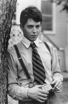haha3rika's tweet photo. @antoboyle You look like the 90's Matthew Broderick https://t.co/3J67KgISAp