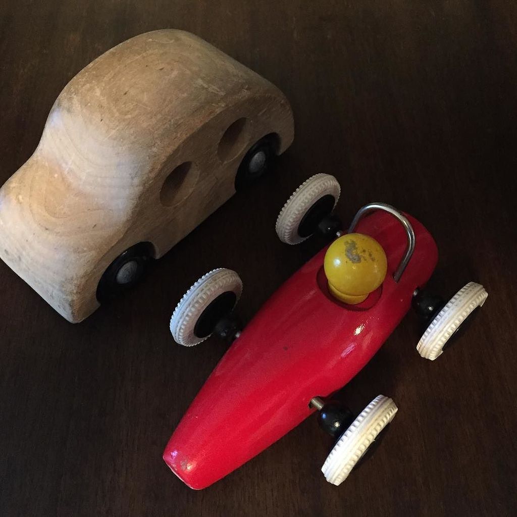 SwingModern's tweet image. Creative Playthings and Brio race cars. #creativeplaythings #brio #car #racecar #midcentury #midcenturydesign #mid… ift.tt/2pYMMbs