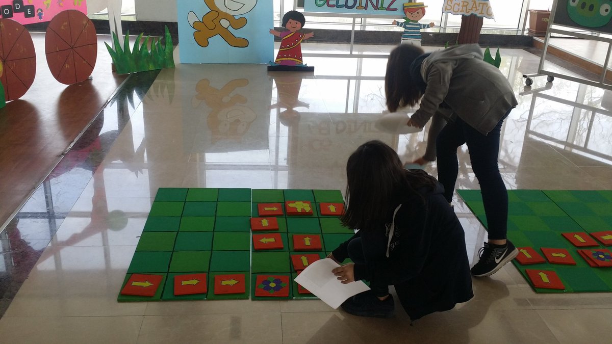 Kemerburgaz Okyanus Kolejinde Kodlama Şöleni tüm hızıyla devam ediyor 👏 <a href="/metedoganay/">Mete Doğanay</a> @emretr9 <a href="/okyanuskoleji/">Okyanus Kolejleri</a> #scratch #code