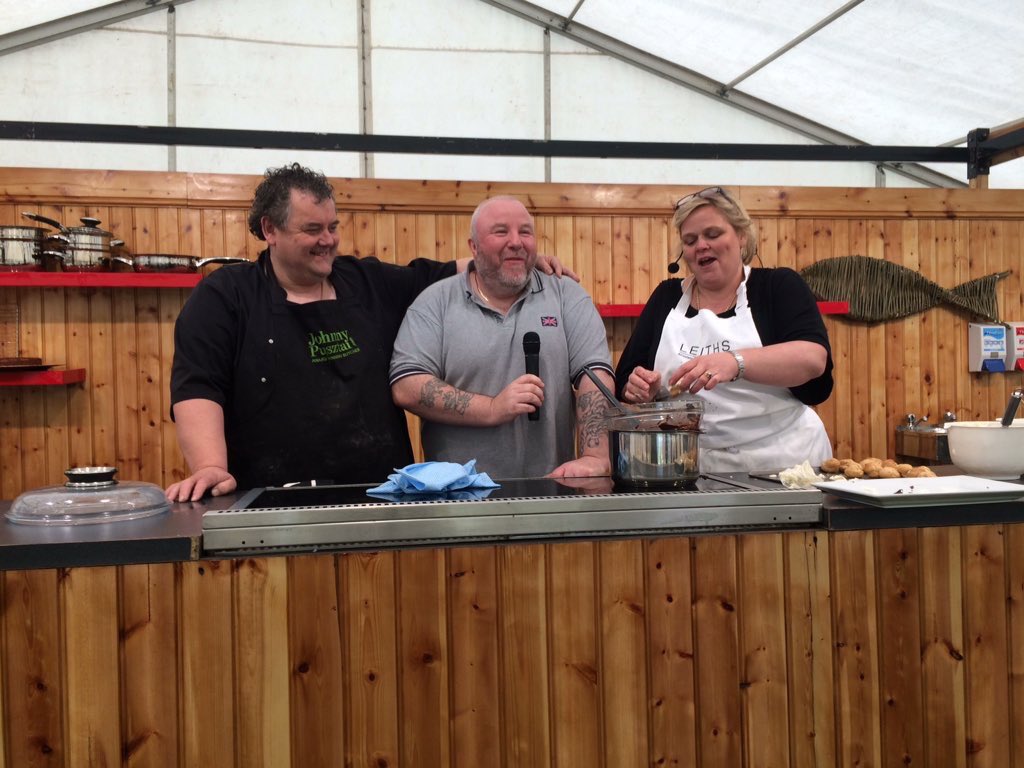 Tick Tock, it's nearly #Northampton O'Clock. Don't forget to join us at Beckett's Park for a weekend of #Food and Fun.