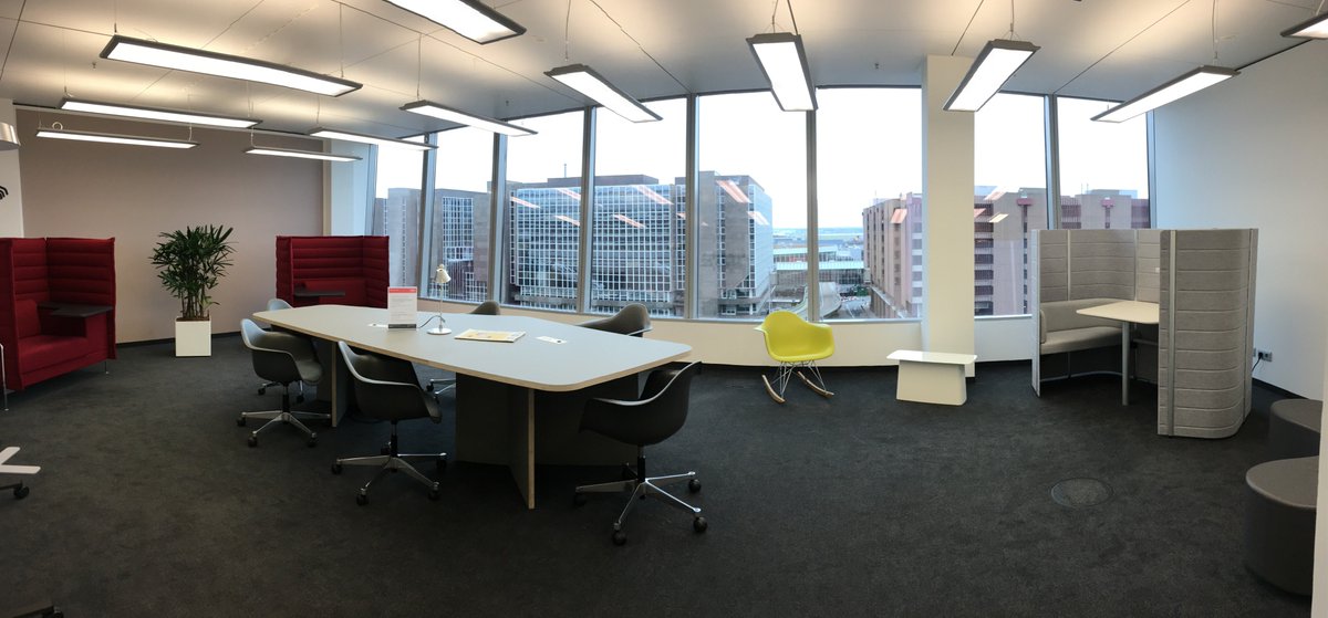 RegusGermany's tweet photo. Unser neues Open #Coworking Space im "THE SQUAIRE" am Frankfurter Flughafen steht für euch jederzeit offen. Wir freuen uns auf euren Besuch! https://t.co/zGpRktj3O0