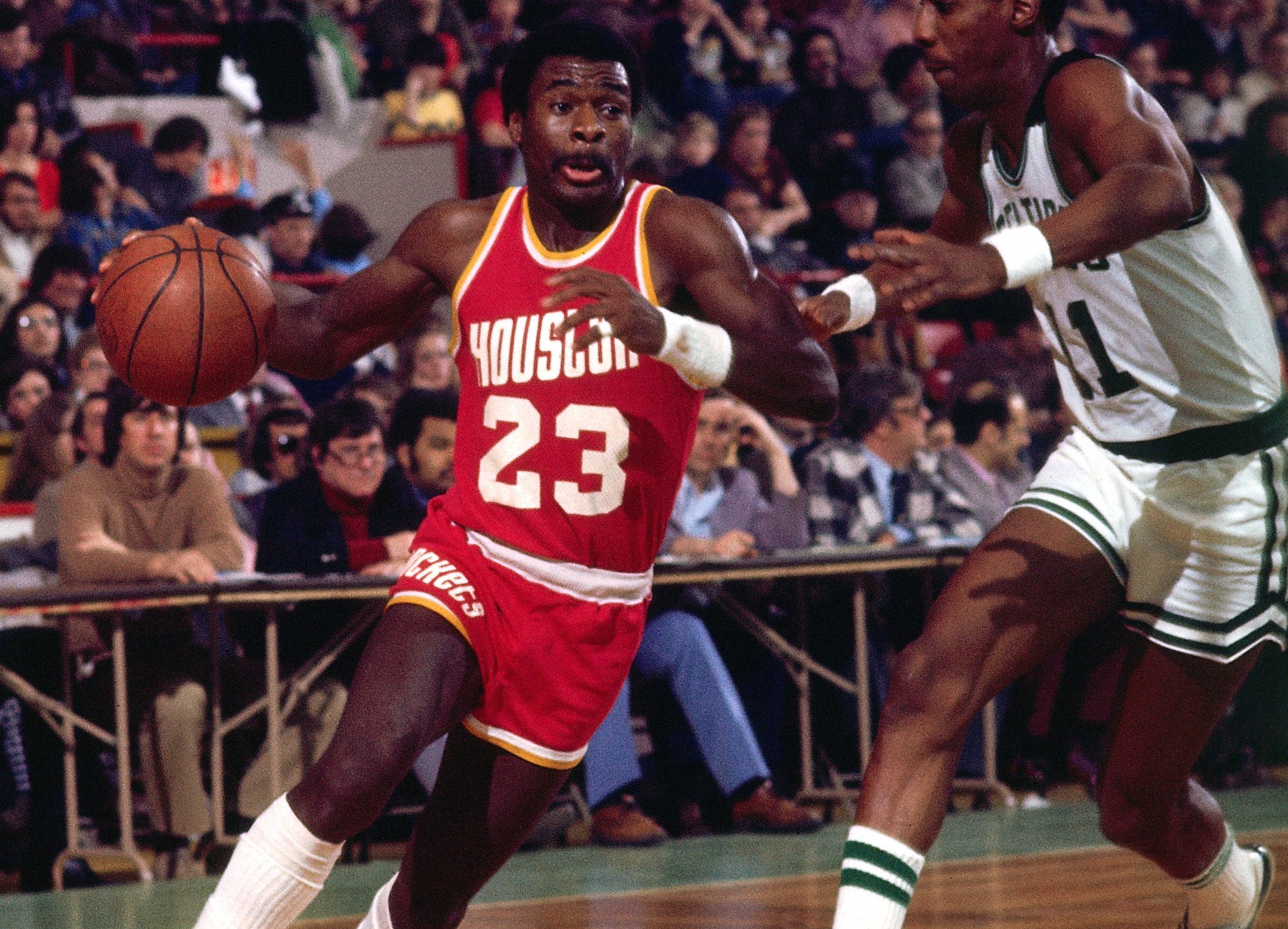 Happy Birthday to Calvin Murphy who turns 69 today! 