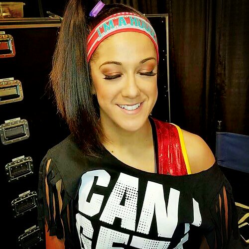 vishva_b2r's tweet photo. #NewProfilePic @itsBayleyWWE #HuggerGonnaHug😍😍 https://t.co/rOYNigZdaU