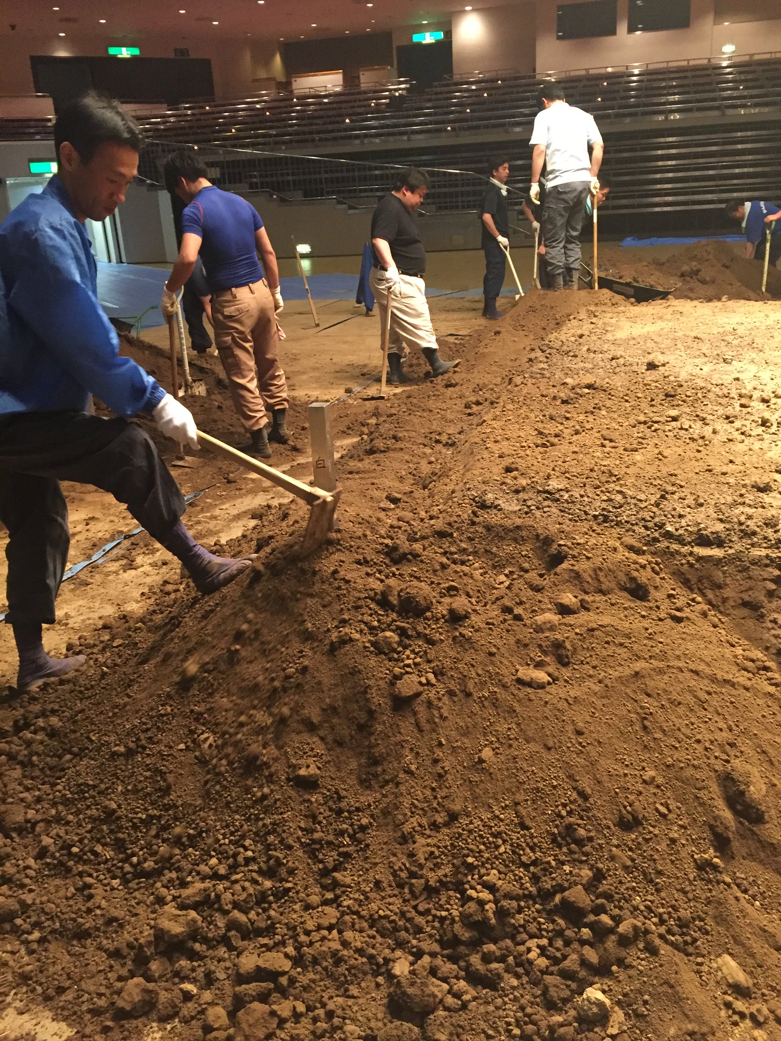 C_XLdSRVYAINH0t.jpg:large