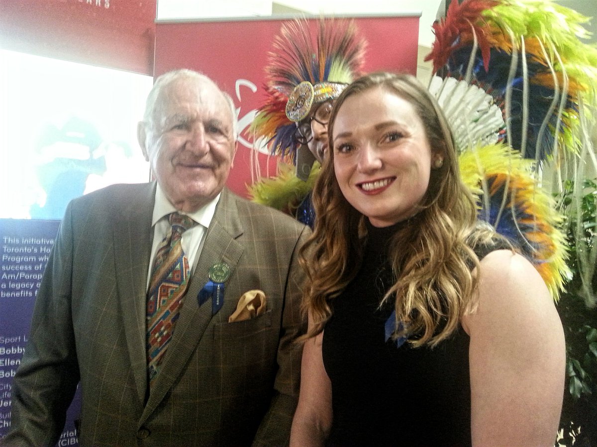 IMFindingTheWay's tweet image. Hi @RosieMacLennan Was great seeing U at TSHH event. Can U help spread some🍁 love? Goal is 150K RTs by Jul 1st youtu.be/tQjwlj8RtkE