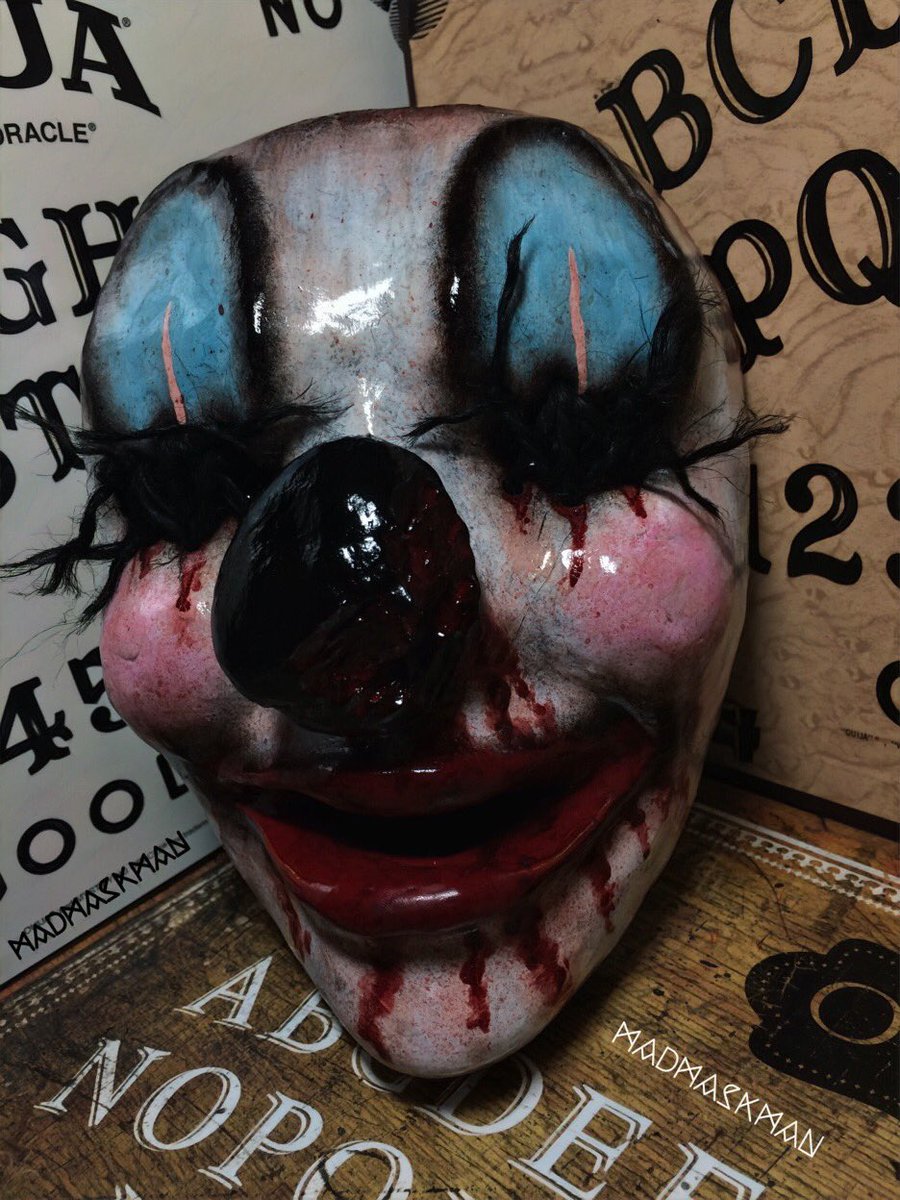 MadMaskMan1's tweet photo. Female MadClown mask https://t.co/HGUqeXlDu7