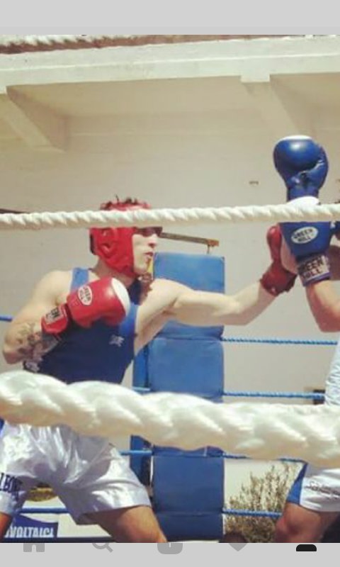 Theitaliansinn3's tweet photo. When i was young..#boxe #boxingskill #sinner #badboy #fighters https://t.co/ZIL4M682eM