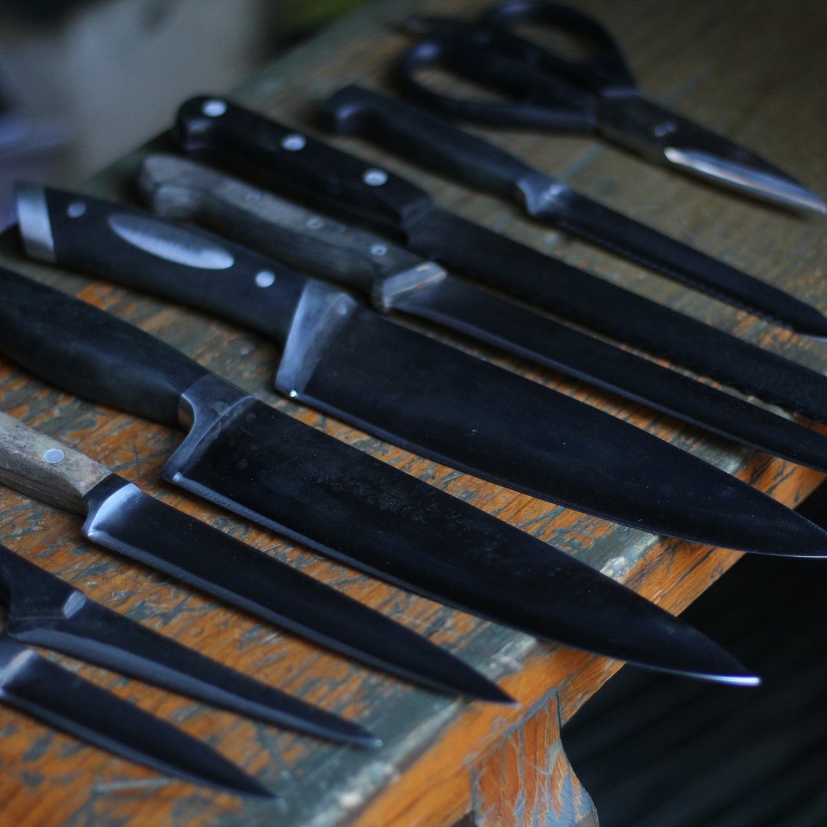 thekingofsharp's tweet image. #sharpening #knives #knife #cooking #kitchen #food #sharp #knifesharpening #mobilesharpening #homevisit #canon #1300d #knifephotography