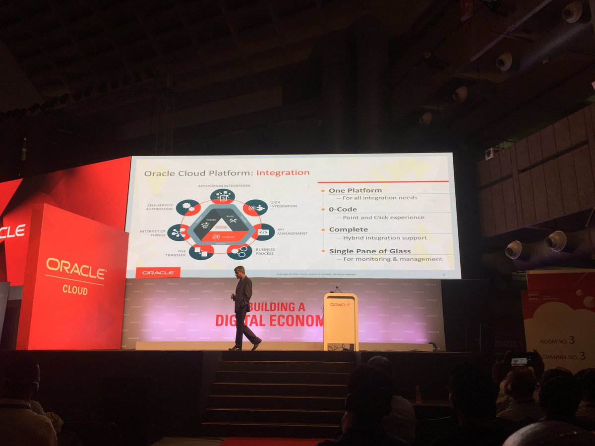 krishbhatia104's tweet image. Amit Zavery talking about Oracle iPaaS at #oowIndia #oracleapi