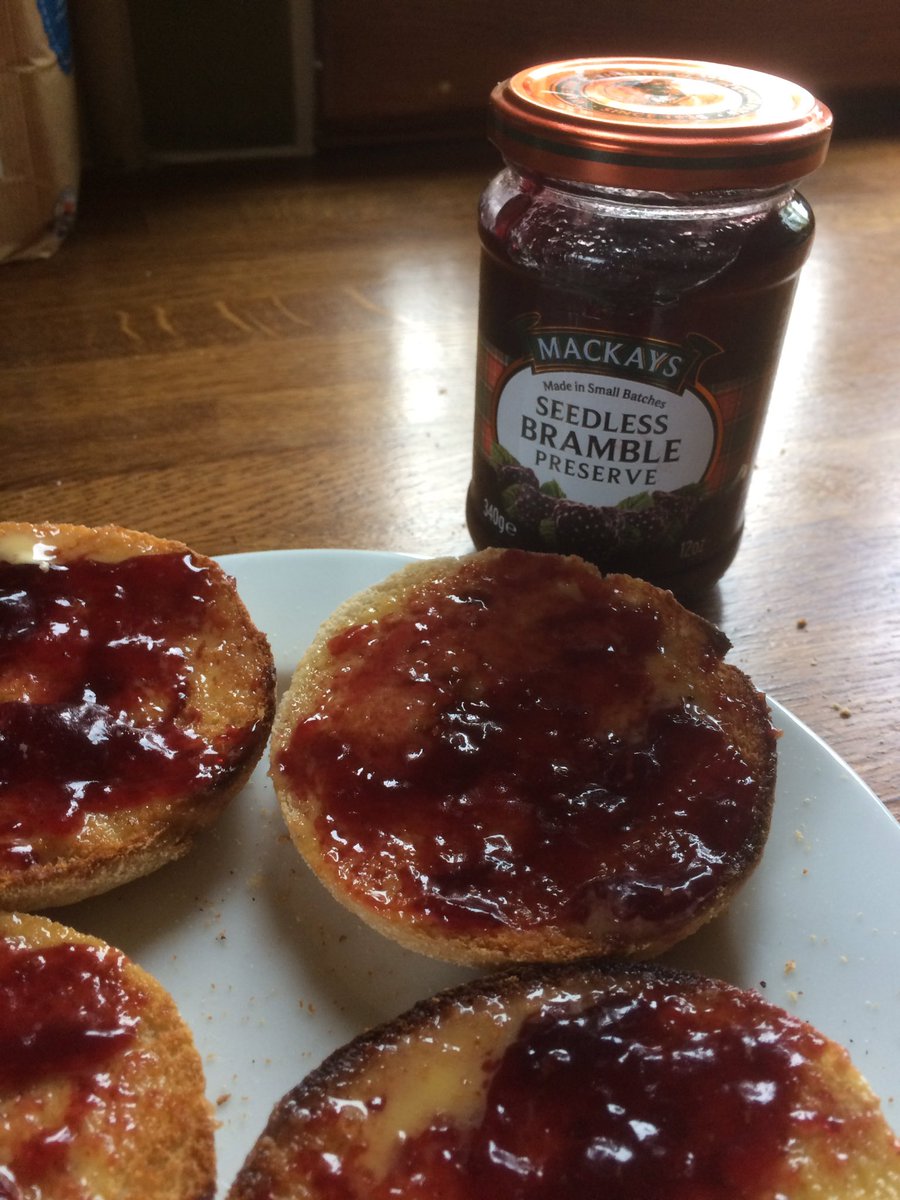 ianbeasley's tweet photo. @AdamBuxton : the high-priest of ear-wormery 🎵 Bramble jam. Let's have some bramble jam... https://t.co/rCRXiFYa19