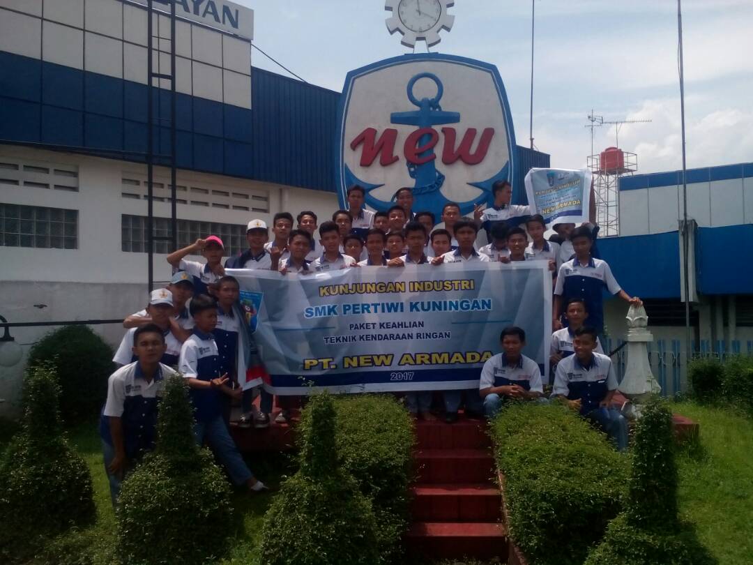 SMKPertiwi_kng's tweet photo. Kunjungan Kelas X TKR 2 ke PT. New Armada Magelang https://t.co/k1dH5Qzgl9