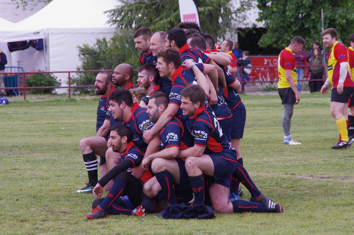 lescoqsfestifs's tweet photo. Fiers de nos coqs #LesCoqsFestifs 🐓🏉🇫🇷💙 #rugby #teamCoqs #sport #espritdequipe https://t.co/RBQMyGeYa1