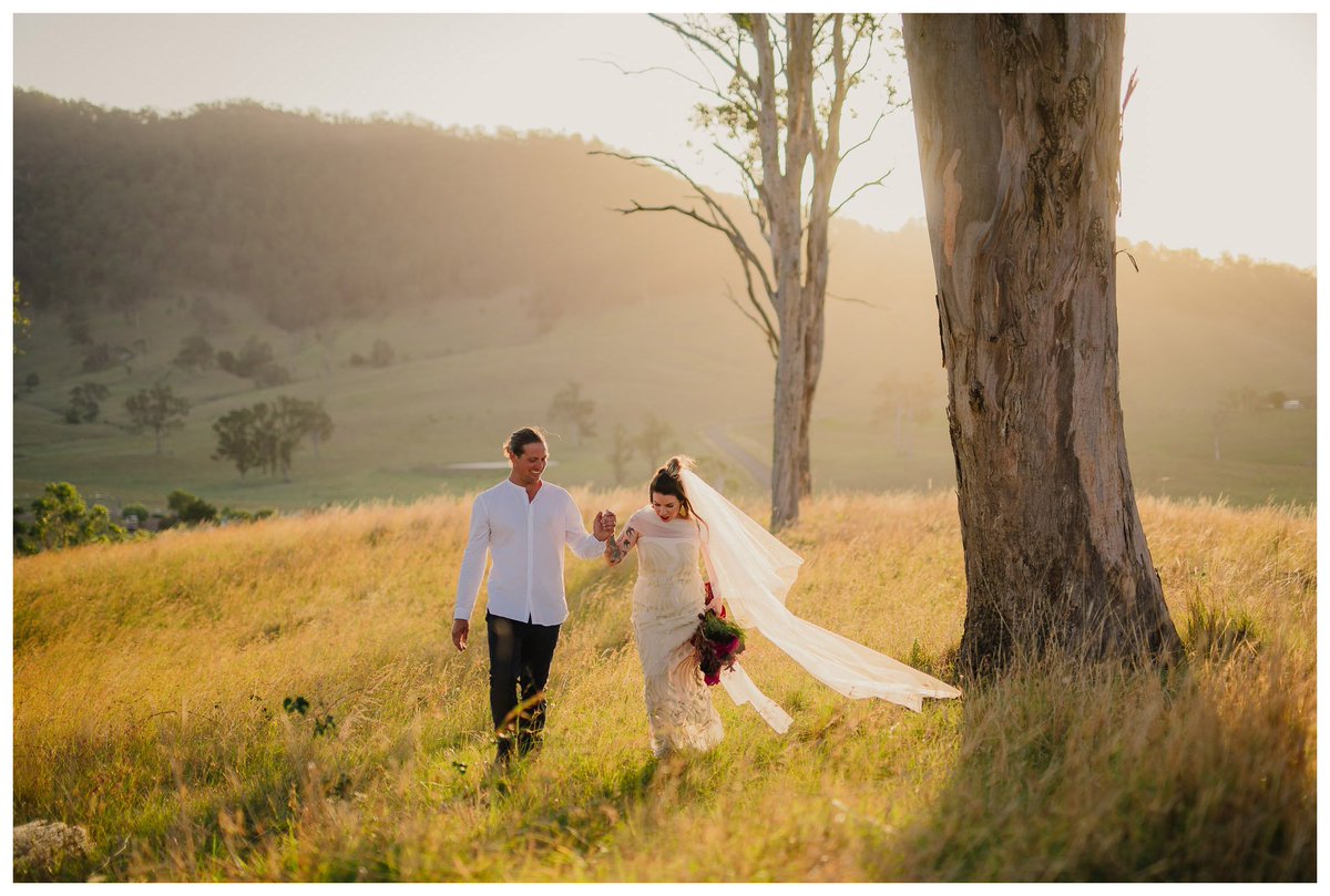Gloucester weddings. Always amazing. Blogged today - 
benhowland.com.au/country-weddin…