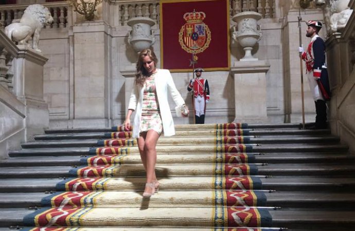 La cantaora <a href="/MariaToledoMT/">MARÍA TOLEDO</a> almorzó este lunes con los reyes de España y con Rajoy goo.gl/POIFbu