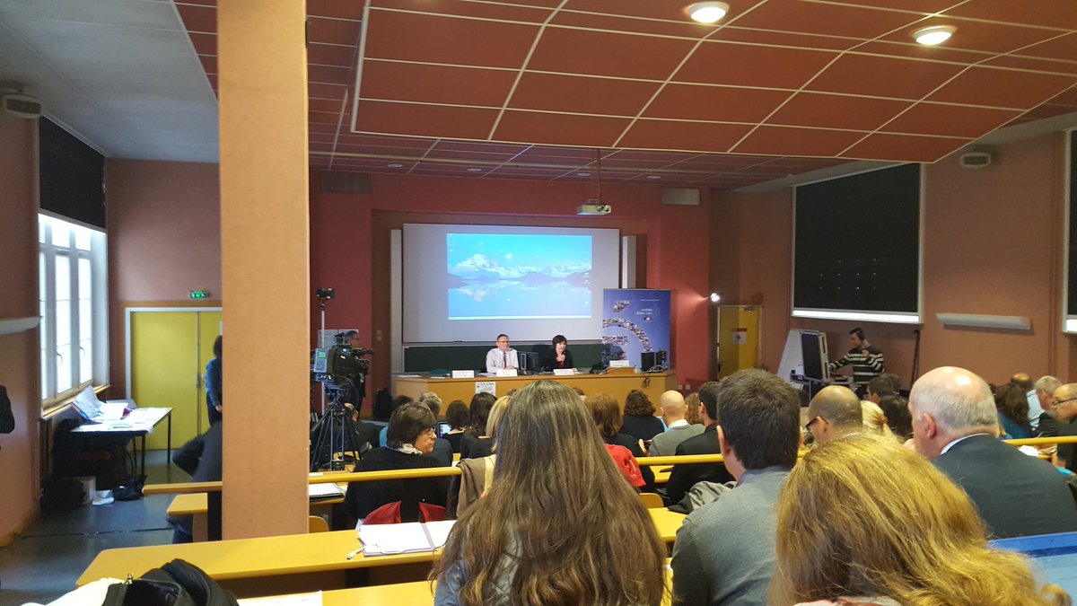 cdupuy5's tweet photo. Dans l @ac_orleanstours Madame la Rectrice ouvre la journée académique de l innovation @CardieOT https://t.co/nobT1299vd