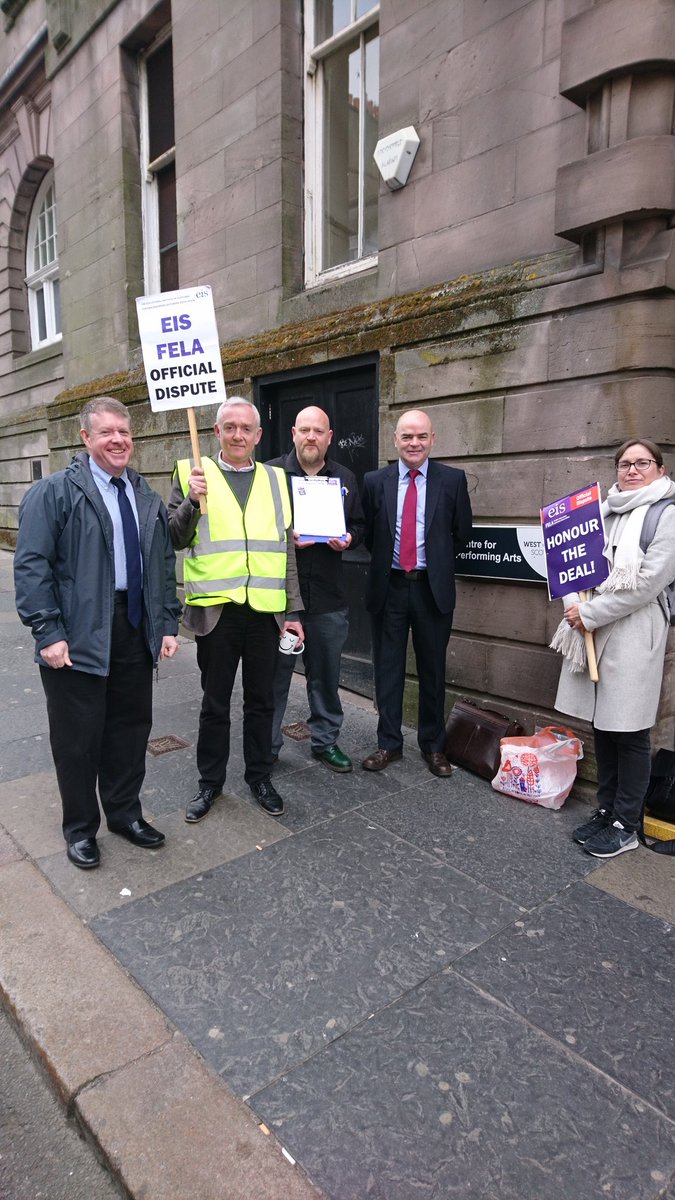 JGKelly2015's tweet photo. Strike solid at @WCS performing arts #preptimematters intervene now @S_A_Somerville @JohnSwinney @eisunion #honourthedeal NB matters too https://t.co/8NRxNiLm6z