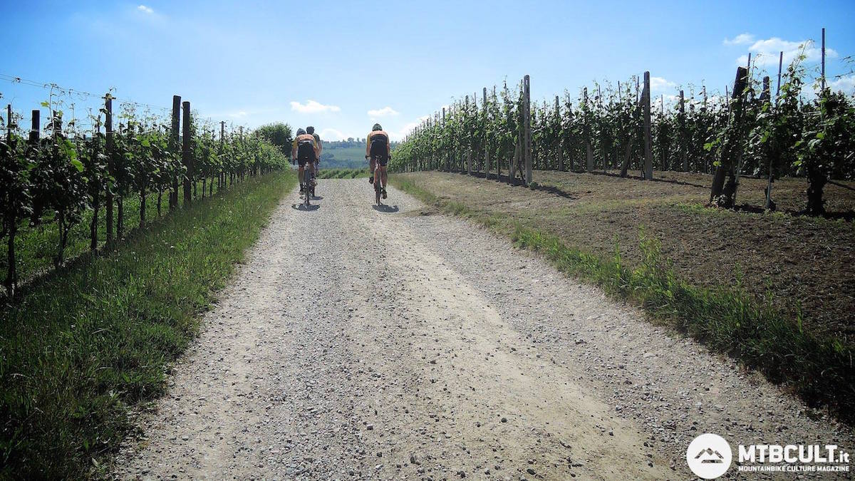#GravelRoadSeries #Castellania vi aspettano 76 km, 40% off-road, 3 Ps e un territorio ricco di eccellenze: goo.gl/cxTOrr